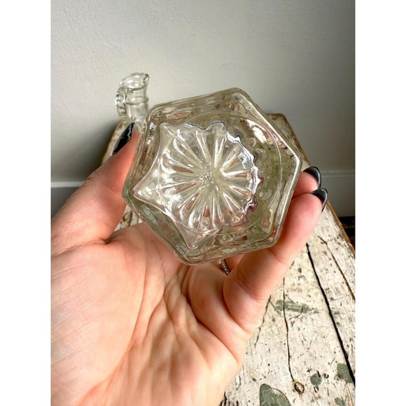 Vintage Anchor Hocking Early American Star Oil Vinegar Glass Decanter Pair - Picture 5 of 6